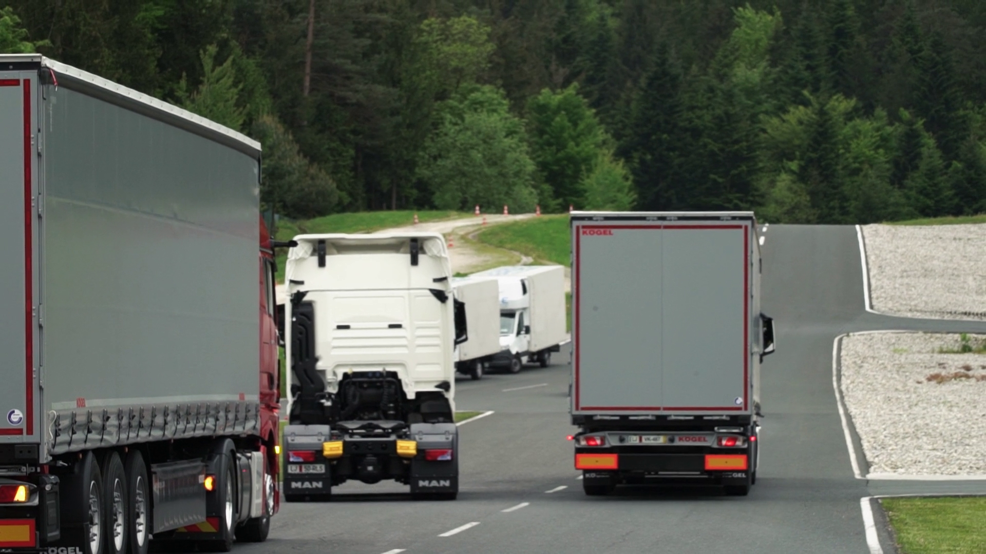 Več varnosti za voznike tovornih vozil in avtobusov