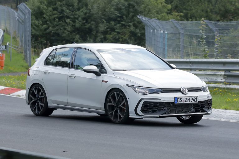 Podoben izdaji ‘clubsport’