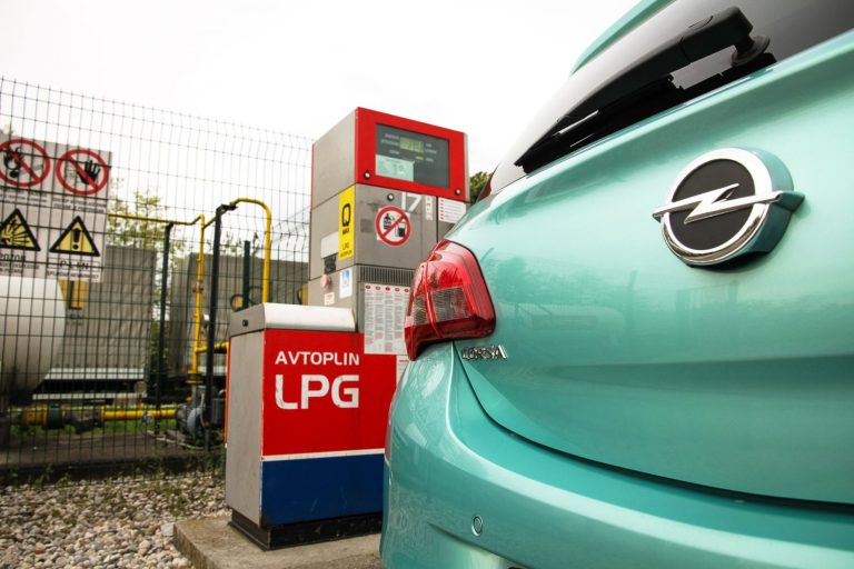 Se Evropa poslavlja od plinsko gnanih vozil?